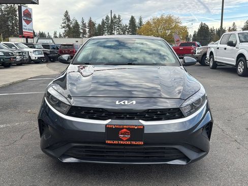 Used 2023 Kia Forte LXS image 4