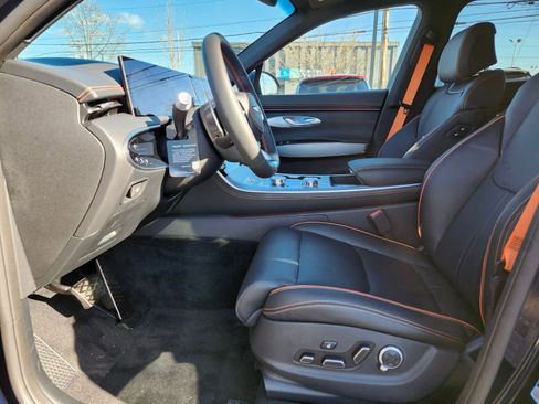 New 2026 Genesis GV70 2.5T Sport Prestige AWD/4WD image 18