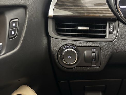 Used 2019 Buick Envision Preferred image 32