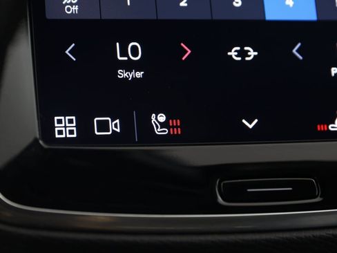 Used 2024 Volvo XC90 B5 Plus image 8