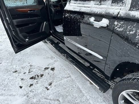 Used 2016 Cadillac Escalade ESV Premium image 12