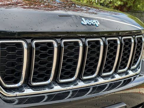 Used 2024 Jeep Grand Cherokee Limited 4xe AWD/4WD image 47
