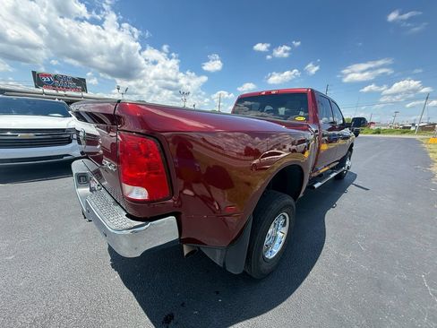 Used 2018 RAM 3500 Tradesman w/ Chrome Appearance Group AWD/4WD image 3