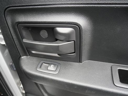 Used 2017 RAM 1500 Express w/ Express Value Package image 28