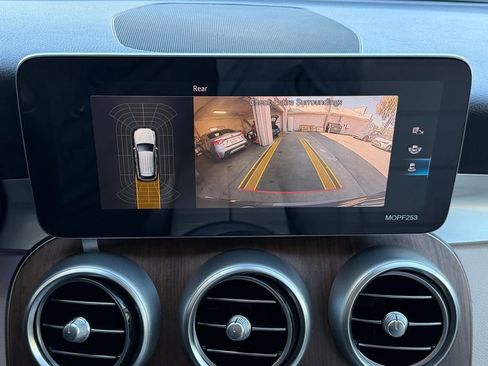 Used 2022 Mercedes-Benz GLC 300 4MATIC image 14