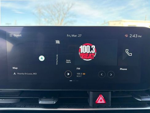 Used 2025 Kia Carnival image 21