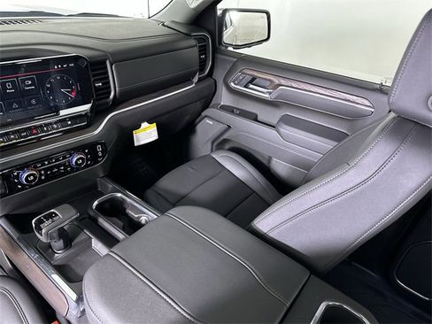 New 2026 GMC Sierra 1500 SLT w/ SLT Premium Plus Package image 35