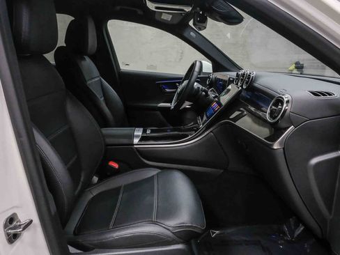 Certified 2025 Mercedes-Benz GLC 300 4MATIC image 16