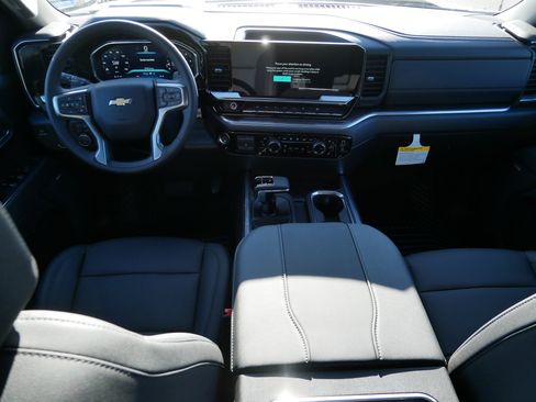 New 2026 Chevrolet Silverado 1500 LTZ w/ LTZ Premium Package AWD/4WD image 6