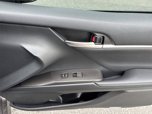 Used 2023 Toyota Camry XLE image 45