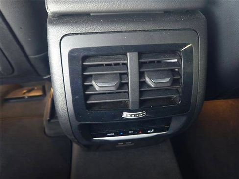 Used 2024 BMW X3 sDrive30i RWD image 16