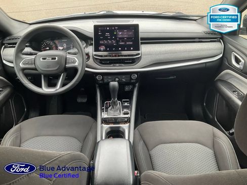 Used 2023 Jeep Compass Sport AWD/4WD image 3