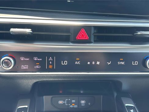 New 2026 Kia Sorento S FWD image 23