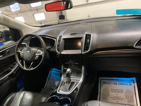 Used 2015 Ford Edge Titanium image 10