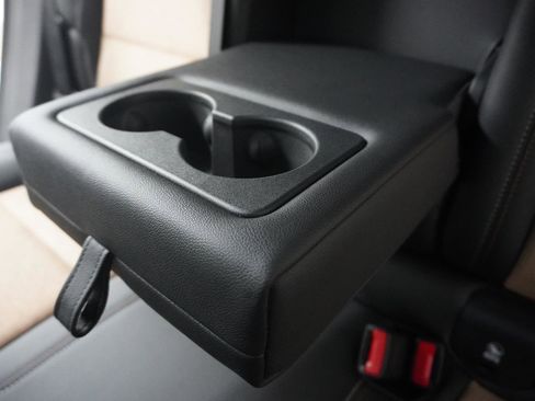 New 2026 Chevrolet Equinox ACTIV w/ Convenience Package III FWD image 44
