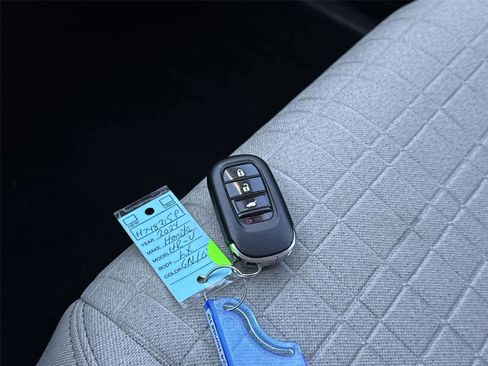 Used 2024 Honda HR-V LX image 30