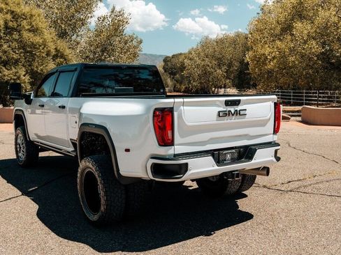Used 2023 GMC Sierra 3500 Denali w/ Denali Ultimate Package AWD/4WD image 17