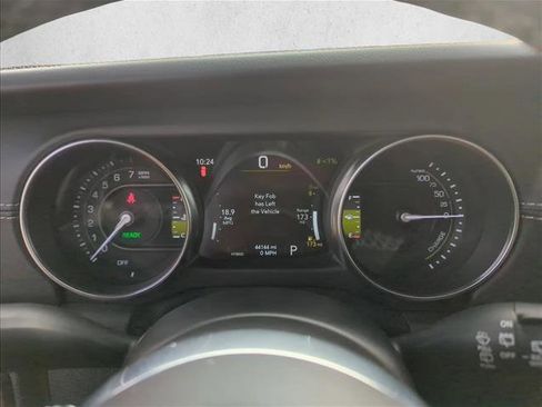 Used 2021 Jeep Wrangler Unlimited Sahara w/ Cold Weather Group image 13