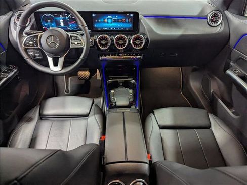 Certified 2023 Mercedes-Benz GLA 250 4MATIC w/ Premium Package image 18