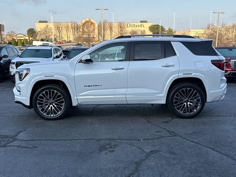 New 2026 GMC Terrain Denali w/ LPO, Black Badging Package image 12