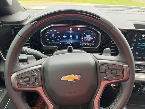 Used 2025 Chevrolet Silverado 1500 High Country w/ High Country Premium Package AWD/4WD image 7