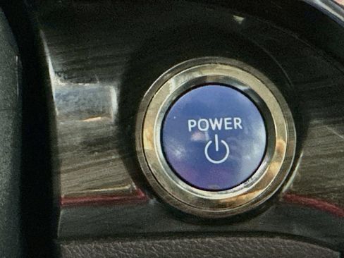 Used 2013 Toyota Avalon XLE Touring FWD image 19