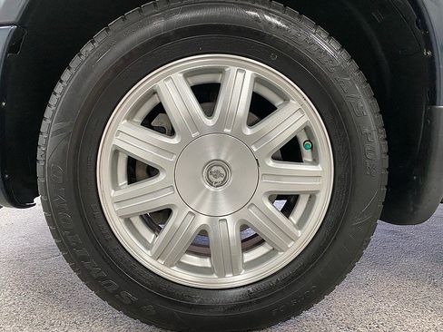 Used 2007 Chrysler Town & Country Touring w/ Leather Interior Group image 21