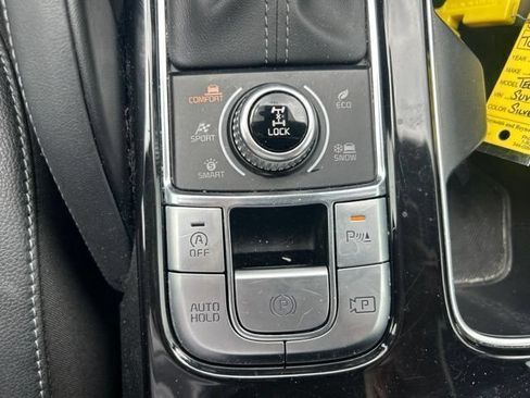 Used 2024 Kia Telluride SX w/ Towing Package AWD/4WD image 13