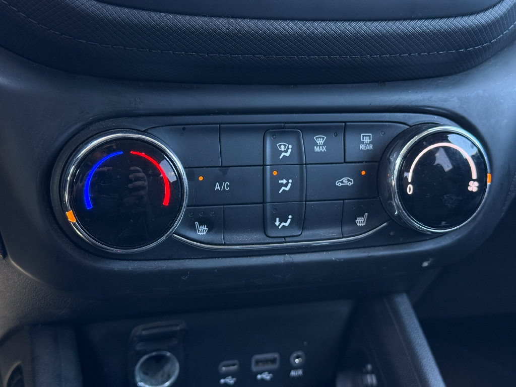 Used 2023 Chevrolet TrailBlazer LT FWD image 27