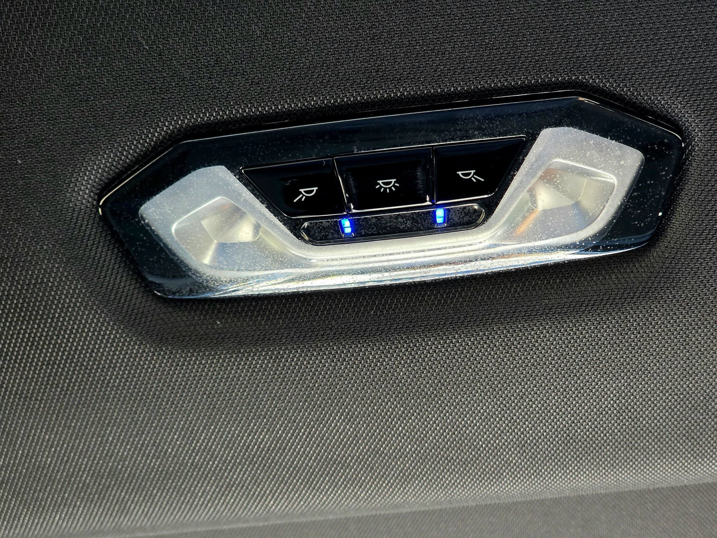 Used 2021 BMW 430i xDrive Coupe w/ M Sport Package AWD/4WD image 47