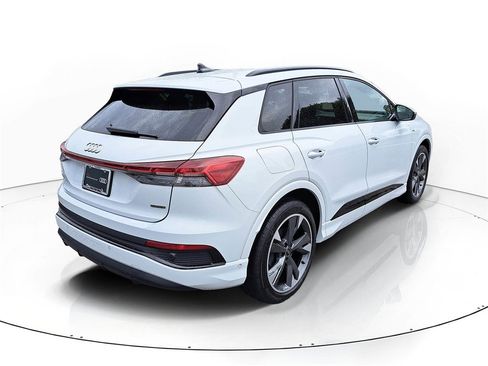 Certified 2024 Audi Q4 e-tron Premium Plus w/ Premium Plus image 4