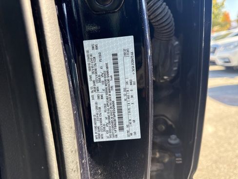 Used 2023 Ford F250 Lariat w/ Chrome Package image 37