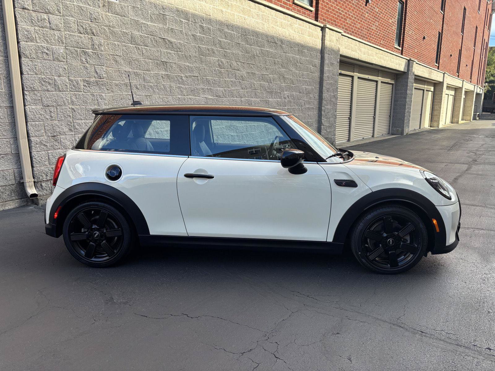 Used 2023 MINI Cooper S FWD image 2