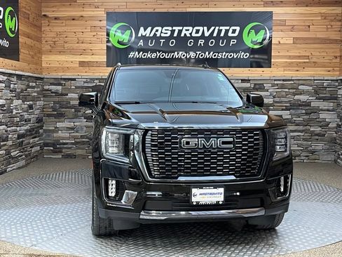 Used 2023 GMC Yukon Denali Ultimate AWD/4WD image 4