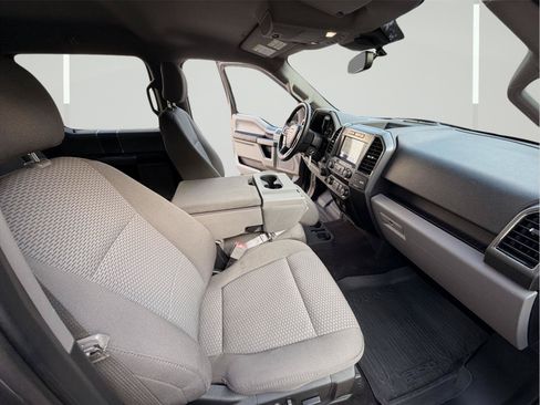 Used 2019 Ford F150 XLT w/ Equipment Group 302A Luxury AWD/4WD image 32