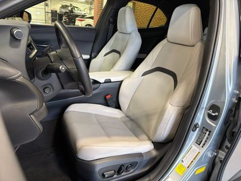 Used 2024 Lexus UX 250h FWD w/ Premium Package image 13