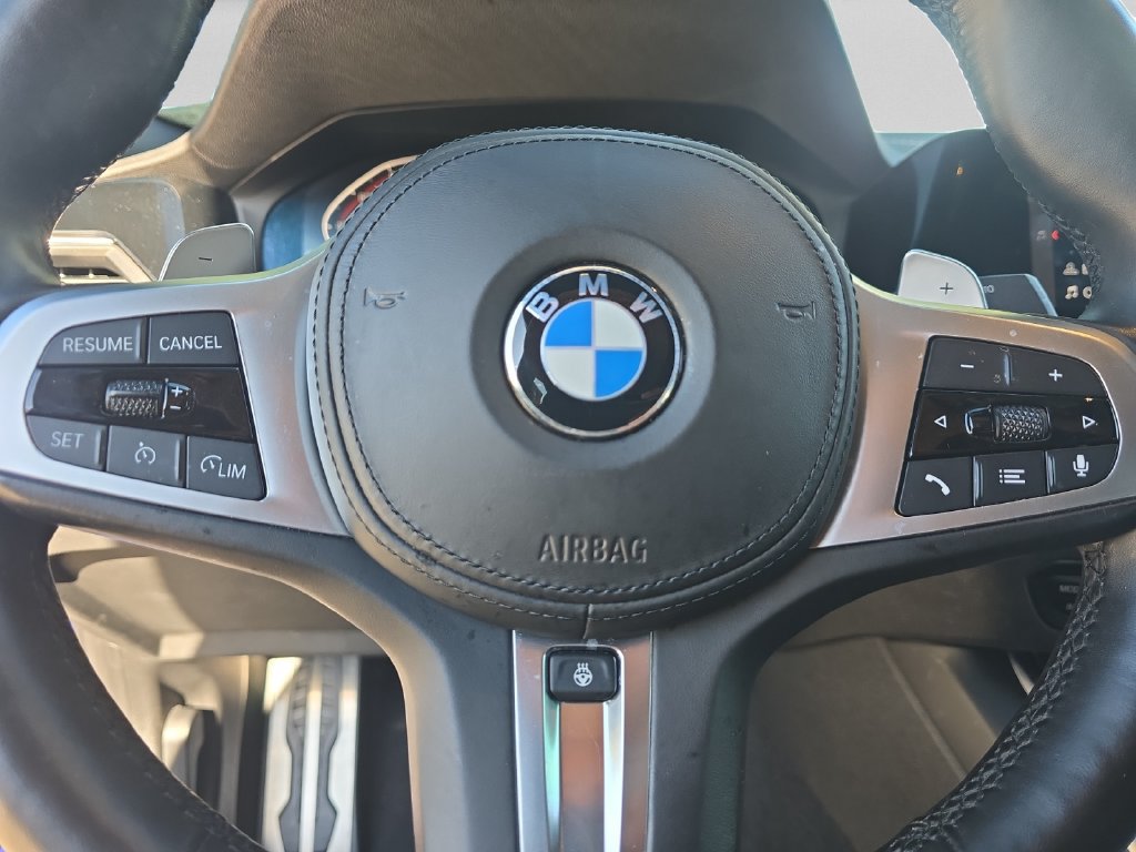 Used 2022 BMW 330i Sedan w/ M Sport Package RWD image 12