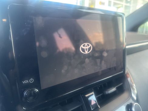 Used 2024 Toyota Corolla SE FWD image 7