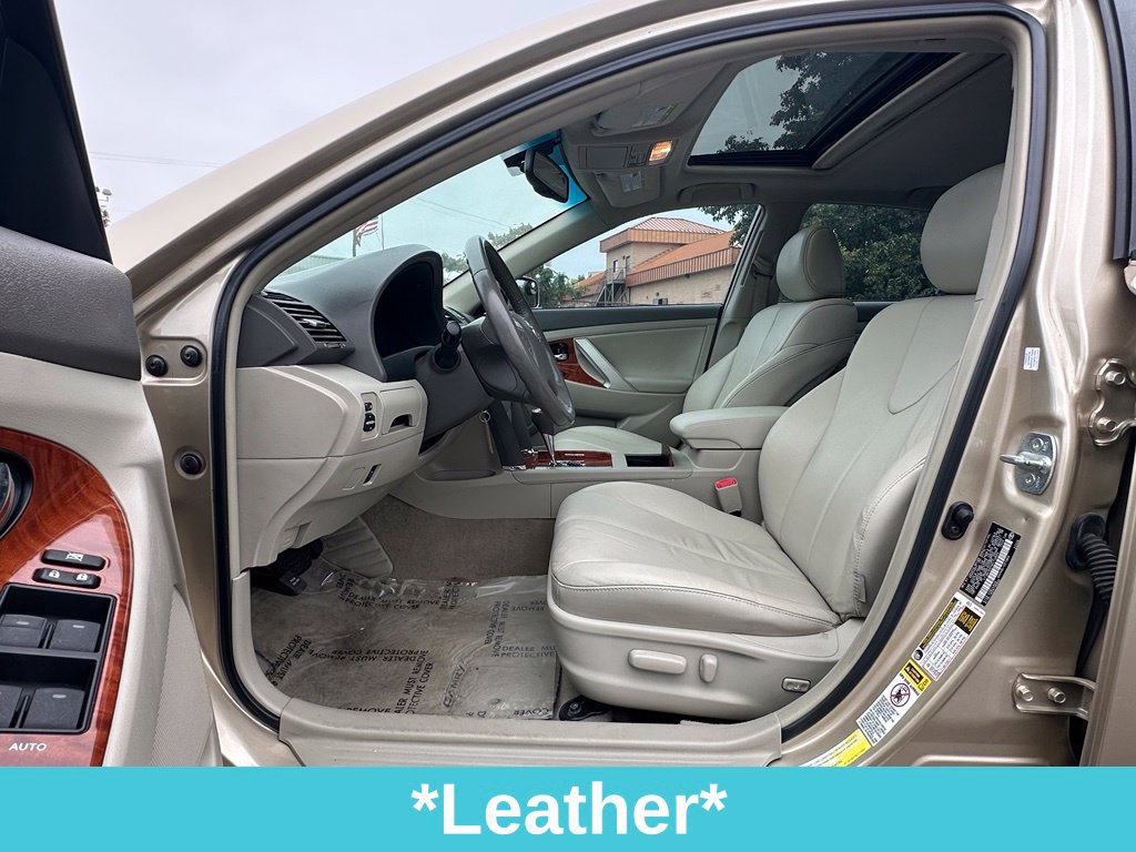 Used 2011 Toyota Camry XLE FWD image 15