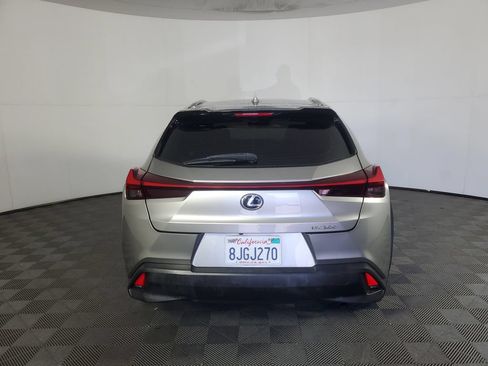 Used 2019 Lexus UX 200 w/ Accessory Package 2 FWD image 4