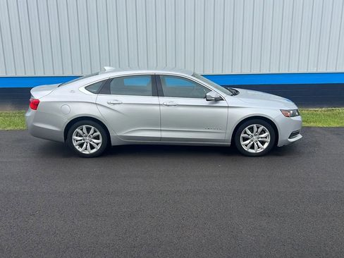 Used 2016 Chevrolet Impala LT w/ Convenience Package FWD image 4