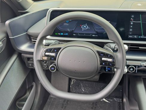 Used 2025 Hyundai Ioniq 6 SE RWD image 18