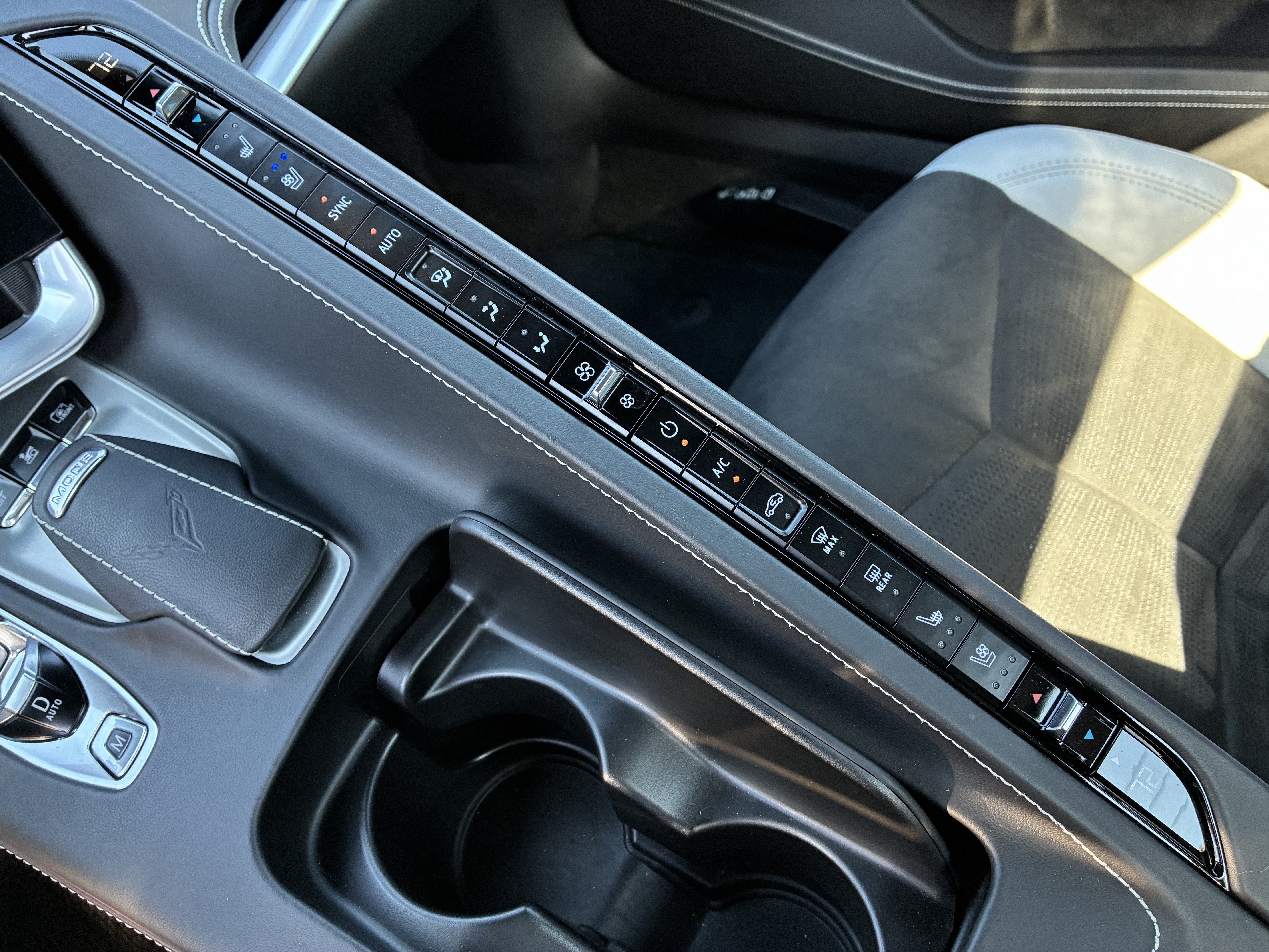 Used 2025 Chevrolet Corvette E-Ray AWD/4WD image 35