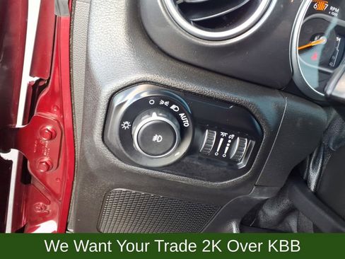 Used 2021 Jeep Wrangler Unlimited Sahara image 26