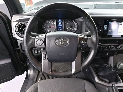 Used 2017 Toyota Tacoma TRD Sport w/ Tow Package image 26