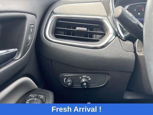 Used 2023 Chevrolet Equinox LT FWD image 9