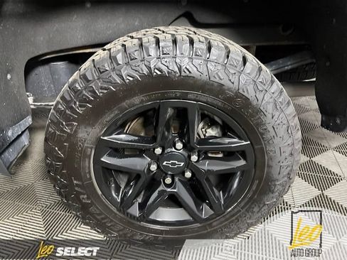 Used 2021 Chevrolet Silverado 1500 LT Trail Boss w/ Convenience Package II AWD/4WD image 29