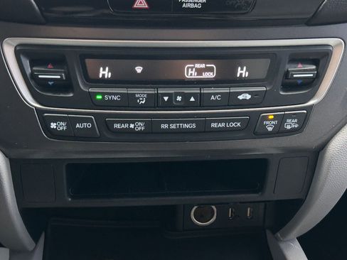 Used 2017 Honda Pilot EX image 20