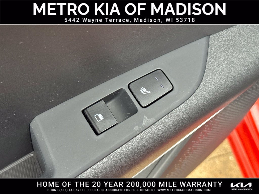 Used 2023 Kia Niro Wave w/ Wave Preserve Package FWD image 32