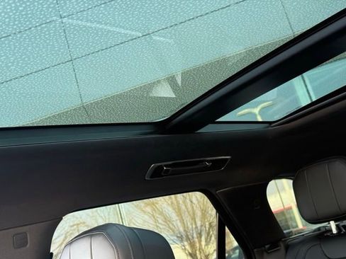 Used 2023 Land Rover Range Rover Sport SE Dynamic image 9